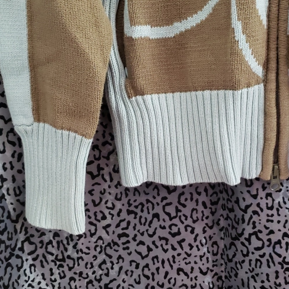 Athleta Sz M full zip sweater flower design - Picture 2 of 8